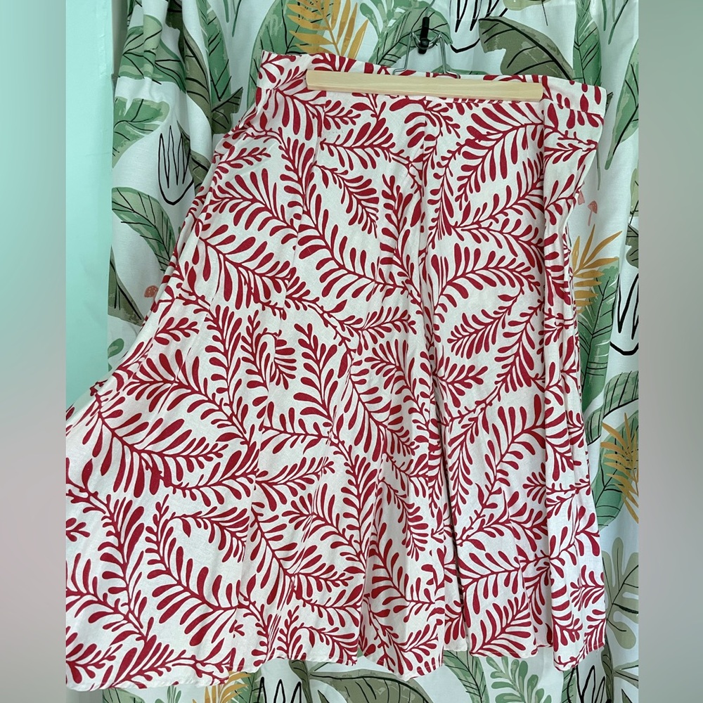 Red and white leaf or seaweed pattern linen A-line skirt size 16 Who What Wear